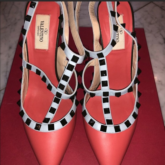 🚫SOLD🚫Valentino Rockstud Tricolor Leather Pumps - Picture 4 of 8